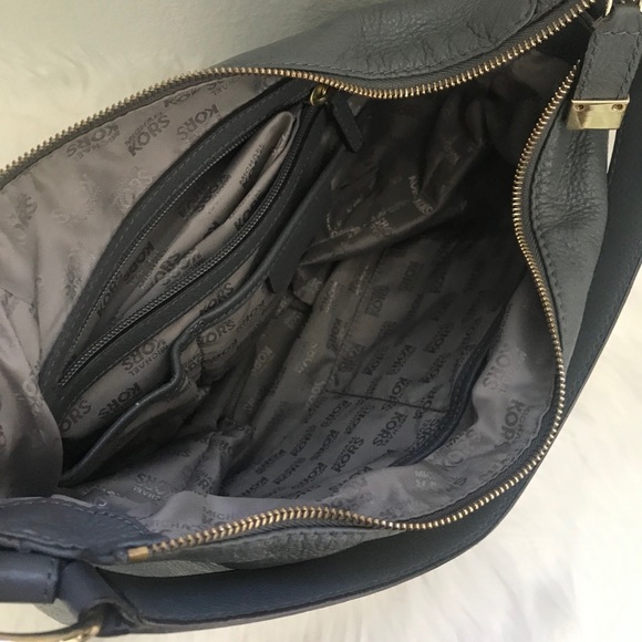 Michael Kors gray leather handbag - Picture 4 of 5